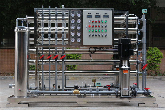反滲透水處理設(shè)備的應用及技術(shù)特點